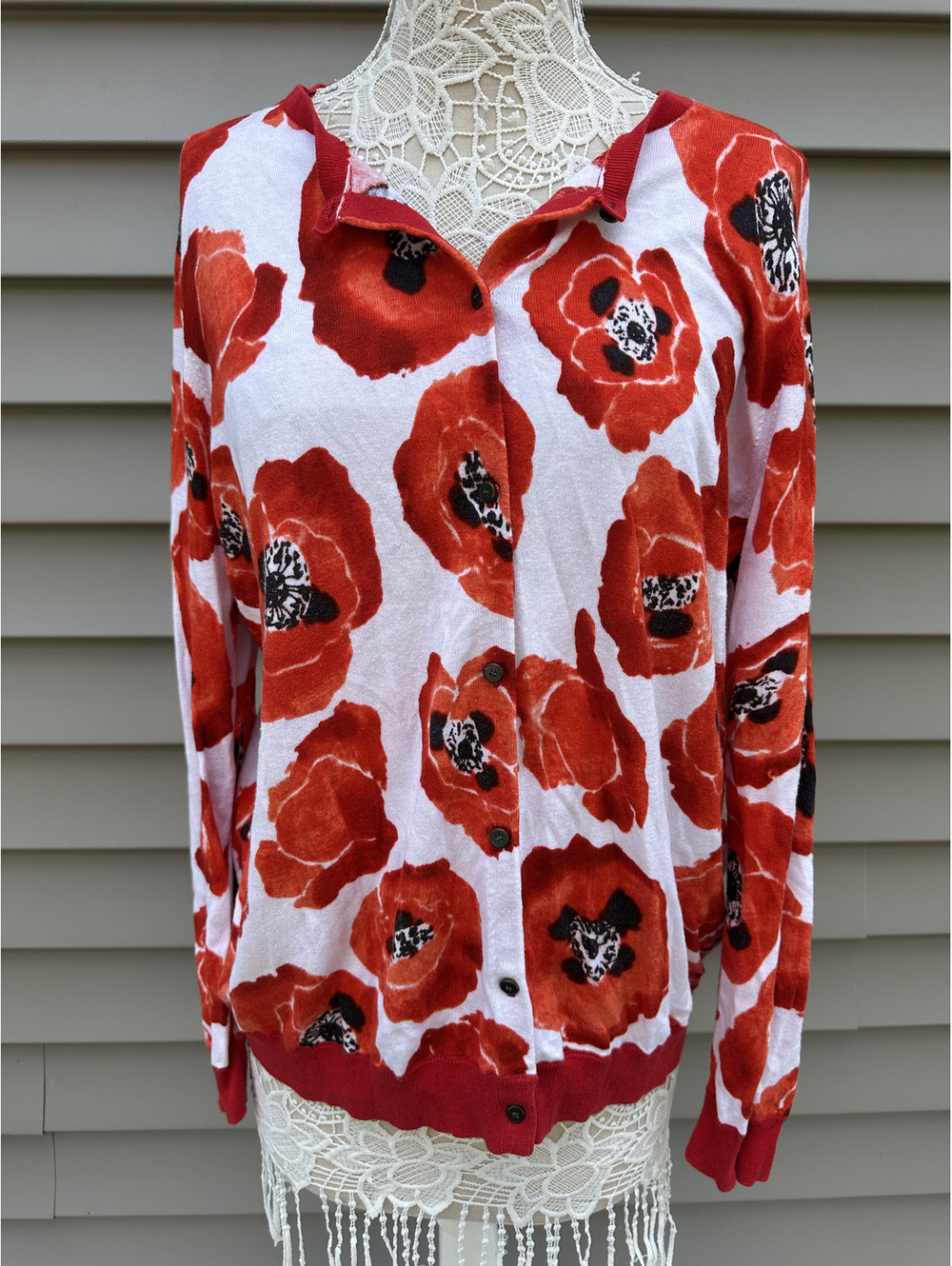 Jones New York Red Floral Cardigan Sweater Vintage Style Spring Layering Piece